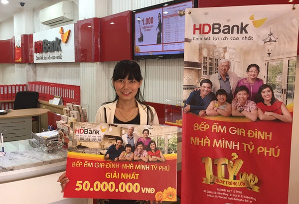 Ngày càng có nhiều khách hàng tin tưởng, sử dụng dịch vụ của HDBank. Ngày càng có nhiều khách hàng tin tưởng, sử dụng dịch vụ của HDBank.