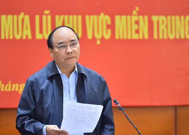Thủ tướng yêu cầu tập trung cứu dân, không để người dân bị đói, khát, dịch bệnh ảnh 2