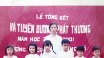 Phải làm rõ thông tin cô giáo trường Quang Trung đòi tự tử vì bị chèn ép ảnh 2 Phải làm rõ thông tin cô giáo trường Quang Trung đòi tự tử vì bị chèn ép ảnh 2