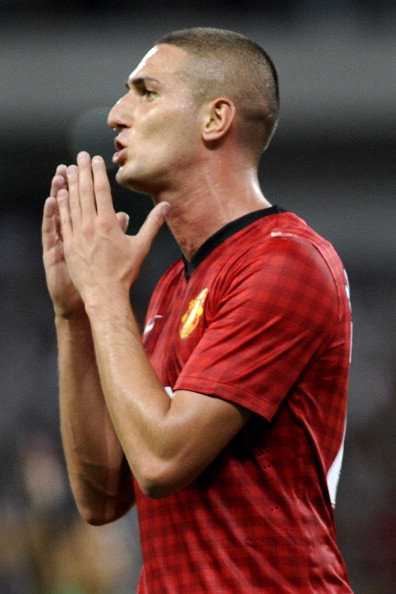 “Gà son” Federico Macheda chỉ nhận lương 6.000 bảng/tuần. “Gà son” Federico Macheda chỉ nhận lương 6.000 bảng/tuần.