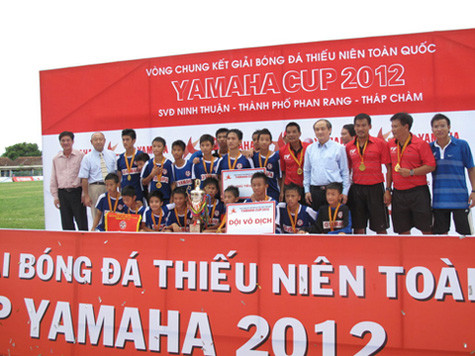 Đội vô địch năm nay sẽ được đài thọ toàn phần đi Nhật Bản du đấu. Ảnh: VEBA Đội vô địch năm nay sẽ được đài thọ toàn phần đi Nhật Bản du đấu. Ảnh: VEBA