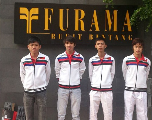 Đội tuyển Việt Nam trước giờ thi đấu.