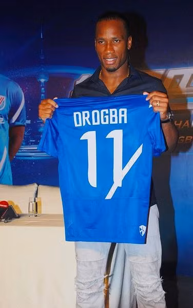 Tiền đạo người Bờ Biển Ngà sẽ mang số áo 11 quen thuộc như khi thi đấu tại Chelsea.