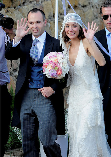 Đám cưới của họ được tổ chức tại lâu đài Tamarit gầnTarragona, Tây Ban Nha,.. Đám cưới của họ được tổ chức tại lâu đài Tamarit gầnTarragona, Tây Ban Nha,..