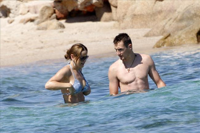 Thời gian riêng tử của vợ chồng Miroslav Klose trên biển Thời gian riêng tử của vợ chồng Miroslav Klose trên biển