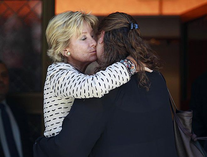 Chủ tịch Hội đồng thành phố Madrid, bà Esperanza Aguirre