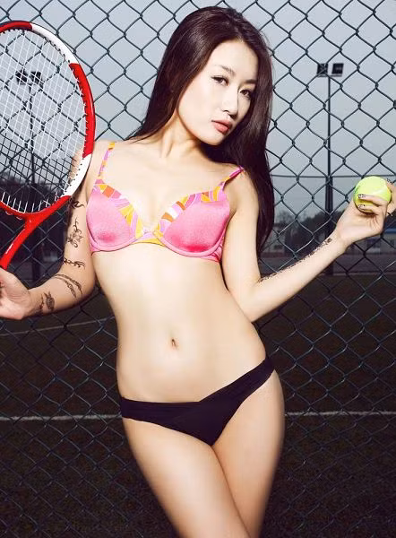 Mỹ nữ Trung Hoa hóa thân thành tay vợt nóng bỏng ảnh 3