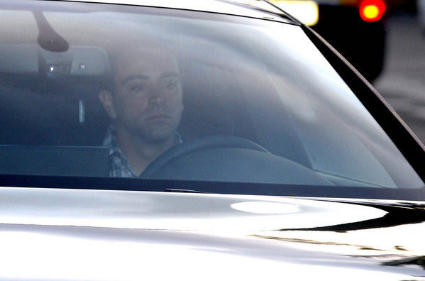 Iniesta cũng tới dự tiệc một mình. Iniesta cũng tới dự tiệc một mình.