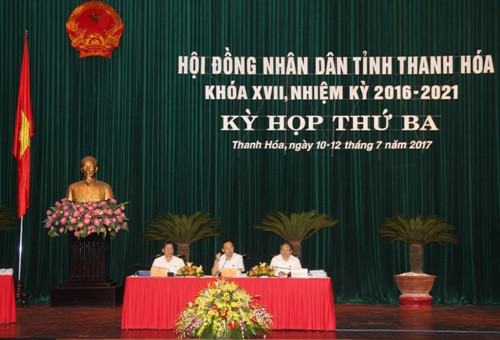 Các đồng chí chủ tọa kỳ họp. (Ảnh: Xuân Nghĩa/thanhhoa.gov.vn). Các đồng chí chủ tọa kỳ họp. (Ảnh: Xuân Nghĩa/thanhhoa.gov.vn).