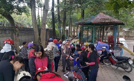 Ký hợp đồng với nhà giáo, đừng theo kiểu 'cơm, rượu, tình cảm' ảnh 2 Ký hợp đồng với nhà giáo, đừng theo kiểu 'cơm, rượu, tình cảm' ảnh 2