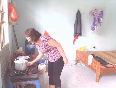 Giám đốc Sở không có quyền phán xử, bất lực nhìn giáo viên bị đẩy ra đường ảnh 2 Giám đốc Sở không có quyền phán xử, bất lực nhìn giáo viên bị đẩy ra đường ảnh 2