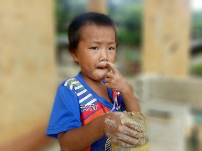 Đến trường nơi thâm sơn cùng cốc (kỳ cuối): Đốt trái tim sưởi ấm tình người Đến trường nơi thâm sơn cùng cốc (kỳ cuối): Đốt trái tim sưởi ấm tình người