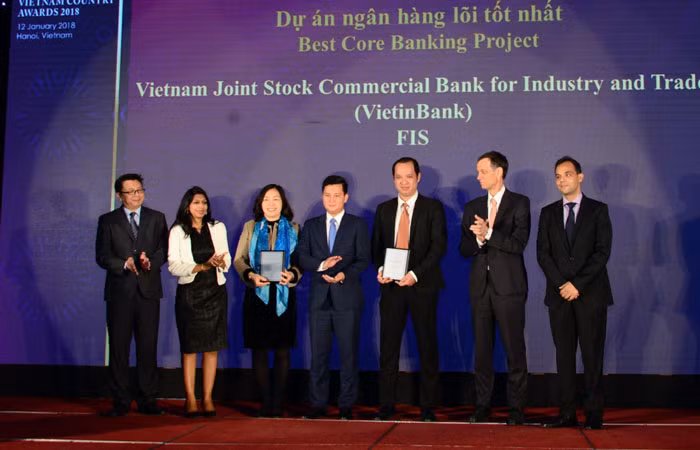 VietinBank vinh dự nhận giải thưởng Dự án Ngân hàng lõi tốt nhất.