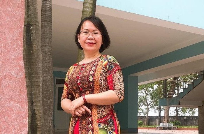 Tiến sĩ Đặng Thị Thanh Trâm: Để giải quyết được “sùng bái thành tích”, “hoang tưởng thành tích” thì không phải chỉ ngành giáo dục làm được, mà cần phải nghiên cứu, tính đến cả các yếu tố xây dựng văn hóa để tìm ra căn tính, giải quyết tận gốc. Tiến sĩ Đặng Thị Thanh Trâm: Để giải quyết được “sùng bái thành tích”, “hoang tưởng thành tích” thì không phải chỉ ngành giáo dục làm được, mà cần phải nghiên cứu, tính đến cả các yếu tố xây dựng văn hóa để tìm ra căn tính, giải quyết tận gốc.