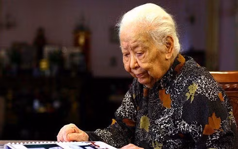 Bà Hoàng Thị Minh Hồ - Người chuẩn bị quần áo cho Người và Trung ương Đảng ngày Tuyên ngôn Độc lập. Ảnh đăng trên Báo VOV.