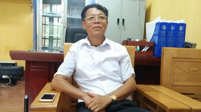 Ông Ngô Sĩ Dân - Hiệu trưởng Trường trung học cơ sở Kim Lũ thừa nhận có chuyện thầy giáo hành hung học sinh trong cuộc trao đổi với phóng viên Báo Điện tử Giáo dục Việt Nam hôm 8/8. Ảnh của Thanh Minh.