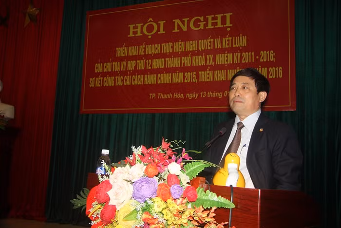 Ông Đào Trọng Quy, phát biểu tại kỳ họp thứ 12 Hội đồng nhân dân Thành phố khóa XX. Ảnh tư liệu: http://thanhhoacity.gov.vn