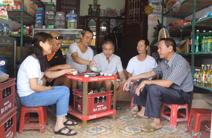 Những cựu quân nhân chuyên nghiệp tại Nhà máy Z127 đề nghị được giải quyết quyền lợi. Ảnh của Báo Thái Nguyên.