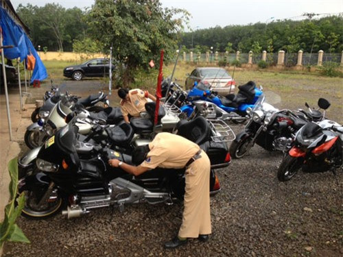 Trạm CSGT Suối Tre, nơi diễn ra vụ nổ súng đẫm máu. Trạm CSGT Suối Tre, nơi diễn ra vụ nổ súng đẫm máu.