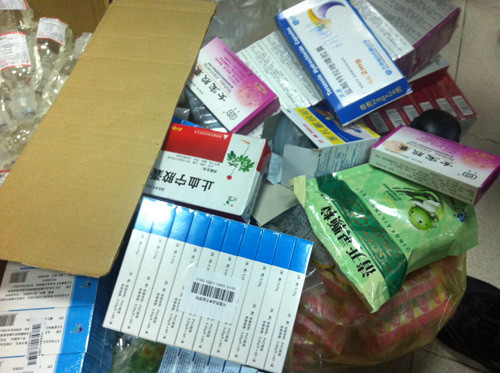 Thuốc được thu giữ tại phòng khám Thuốc được thu giữ tại phòng khám