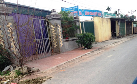 Nhiều công trình kiên cố ngang nhiên "mọc" trên tích đất nông nghiệp chưa chuyển đổi Nhiều công trình kiên cố ngang nhiên "mọc" trên tích đất nông nghiệp chưa chuyển đổi