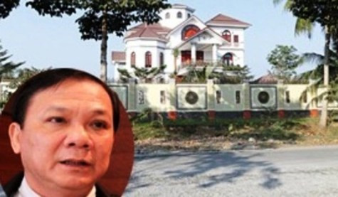 Ông Trần Văn Truyền và căn biệt thự gây tai tiếng Ông Trần Văn Truyền và căn biệt thự gây tai tiếng