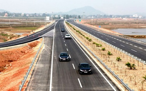 Tuyến Cao tốc Hà Nội - Lào Cai (ảnh: Vietnamnet) Tuyến Cao tốc Hà Nội - Lào Cai (ảnh: Vietnamnet)