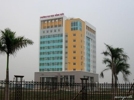 Trường Đại học Hồng Đức , nơi ông Nguyễn Thanh Dũng từng công tác