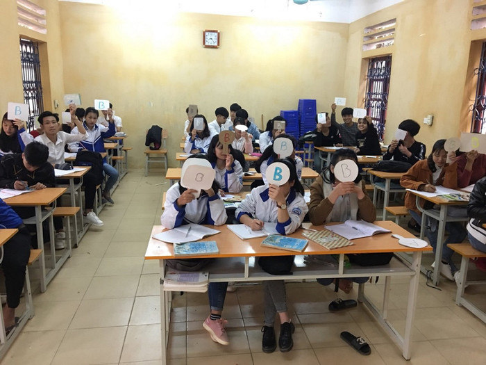 Những tiết học “xuyên biên giới” giúp học sinh hứng thú hơn với việc học tiếng Anh (Ảnh:Vũ Ninh). Những tiết học “xuyên biên giới” giúp học sinh hứng thú hơn với việc học tiếng Anh (Ảnh:Vũ Ninh).