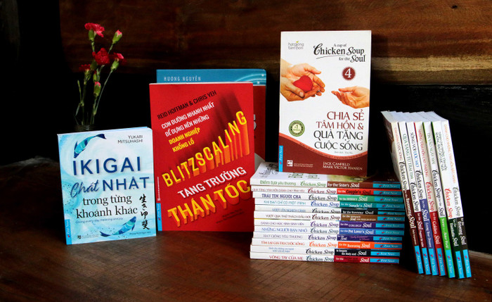 Các cuốn sách bán chạy nhất của First News. Các cuốn sách bán chạy nhất của First News.