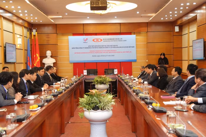 Toàn cảnh lễ ký. Toàn cảnh lễ ký.