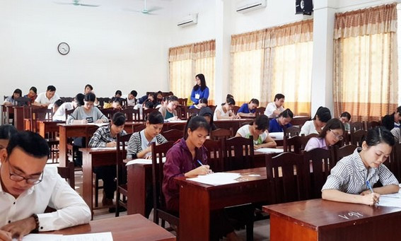 Hạng chức danh nghề nghiệp là gì mà giáo viên dù mất tiền vẫn cứ muốn... thăng? ảnh 3 Hạng chức danh nghề nghiệp là gì mà giáo viên dù mất tiền vẫn cứ muốn... thăng? ảnh 3
