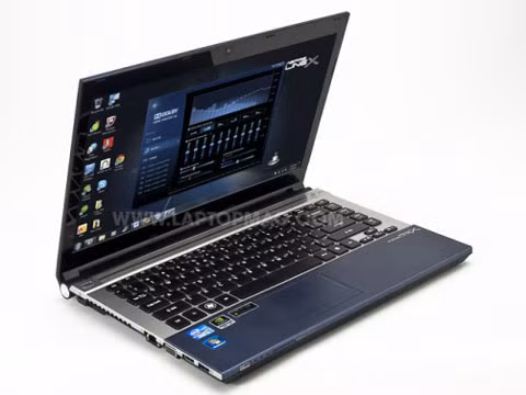 Thiết bị này được trang bị card đồ họa rời của Nvidia, bộ vi xử lý Core i5, thời lượng pin dài. Không chỉ có vậy, thiết kế của chiếc laptop này rất ấn tượng.