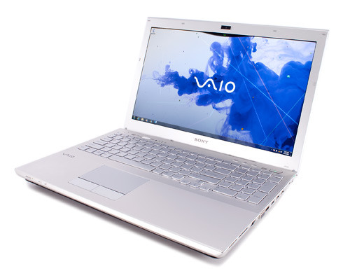 Sony VAIO SE: Hiện nay nhu cầu di động mọi lúc mọi nơi đang là một xu hướng vì thế người dùng luôn coi cân nặng và kích thước như một chuẩn khi chọn mua laptop. Hiểu được nhu cầu đó, Sony đã thiết kế VAIO S 15 inch nhẹ hết mức có thể, máy nặng khoảng 2 kg. Sony VAIO SE: Hiện nay nhu cầu di động mọi lúc mọi nơi đang là một xu hướng vì thế người dùng luôn coi cân nặng và kích thước như một chuẩn khi chọn mua laptop. Hiểu được nhu cầu đó, Sony đã thiết kế VAIO S 15 inch nhẹ hết mức có thể, máy nặng khoảng 2 kg.