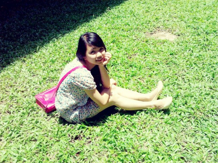 Hồng Ân là một người thích tự do, đối diện với mọi thử thách để tìm một chút gì đó ý nghĩa cho cuộc sống. Hồng Ân là một người thích tự do, đối diện với mọi thử thách để tìm một chút gì đó ý nghĩa cho cuộc sống.