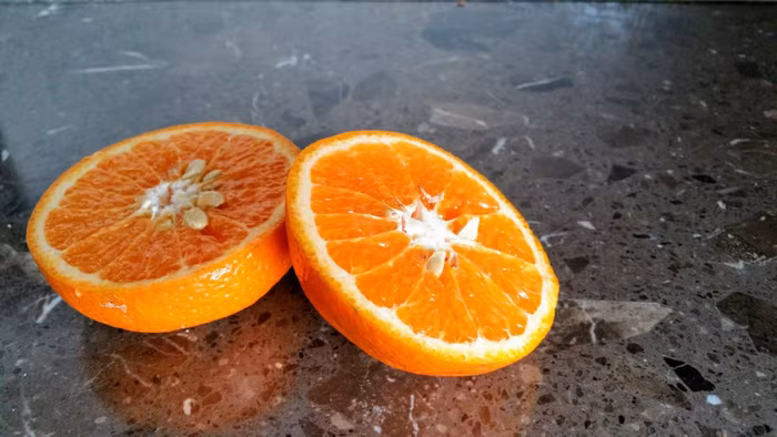 Hạt cam mang lại rất nhiều lợi ích cho sức khỏe (Ảnh: theo boldsky).