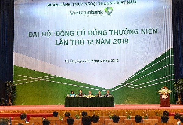 Đoàn Chủ tọa điều hành Đại hội đồng cổ đông thường niên lần thứ 12 của Vietcombank. Đoàn Chủ tọa điều hành Đại hội đồng cổ đông thường niên lần thứ 12 của Vietcombank.