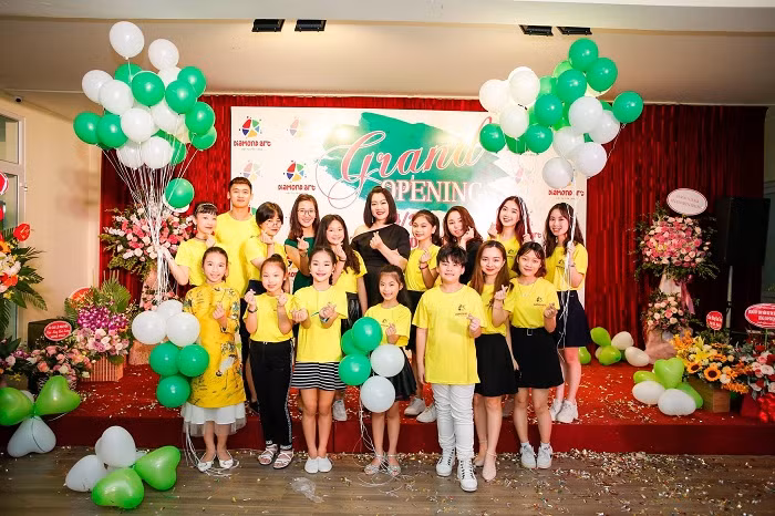 Học viên trong buổi Khai trương. Học viên trong buổi Khai trương.