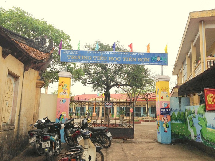Điểm trường nơi thầy giáo Dương Trọng Minh, giáo viên Trường Tiểu học Tiên Sơn (Việt Yên) sử dụng rượu và có hành vi không đúng mực với học sinh khi lên lớp (Ảnh: Công Tiến). Điểm trường nơi thầy giáo Dương Trọng Minh, giáo viên Trường Tiểu học Tiên Sơn (Việt Yên) sử dụng rượu và có hành vi không đúng mực với học sinh khi lên lớp (Ảnh: Công Tiến).