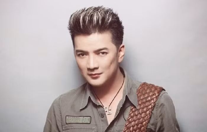 “Ông hoàng nhạc Việt” Đàm Vĩnh Hưng.