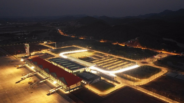 Dự kiến trong năm nay, Cảng Hàng không quốc tế Vân Đồn sẽ khai thác đường bay quốc tế tới các thị trường châu Á tiềm năng như Đài Loan, Thái Lan, Hàn Quốc, Nhật Bản... Dự kiến trong năm nay, Cảng Hàng không quốc tế Vân Đồn sẽ khai thác đường bay quốc tế tới các thị trường châu Á tiềm năng như Đài Loan, Thái Lan, Hàn Quốc, Nhật Bản...