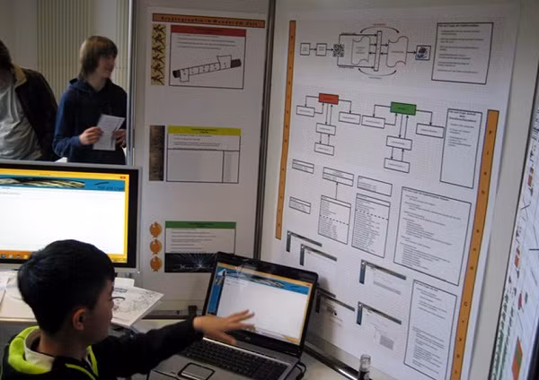 Trần Vĩnh Phúc giải thích kết qủa Datenverschlüsselung của em trên PC năm 2016. Trần Vĩnh Phúc giải thích kết qủa Datenverschlüsselung của em trên PC năm 2016.