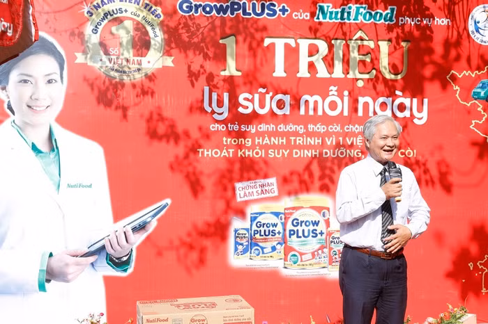 Ông Lê Trường Giang - Chủ tịch Hội Y tế công cộng Thành phố Hồ Chí Minh chia sẻ: "Sức khoẻ của trẻ em hôm nay là sự phồn vinh của xã hội ngày mai. Để chung tay vì sứ mệnh giảm tỷ lệ suy dinh dưỡng, thấp còi trên cả nước, Hội Y tế công cộng Thành phố Hồ Chí Minh đã hợp tác với NutiFood".