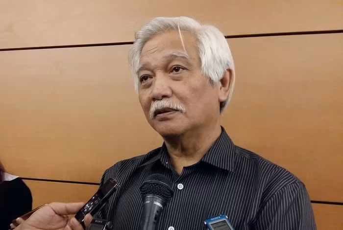 Đại biểu Dương Trung Quốc cho rằng, cần lắng nghe hơn nữa ý kiến của quần chúng nhân dân. ảnh: Ngọc Quang.