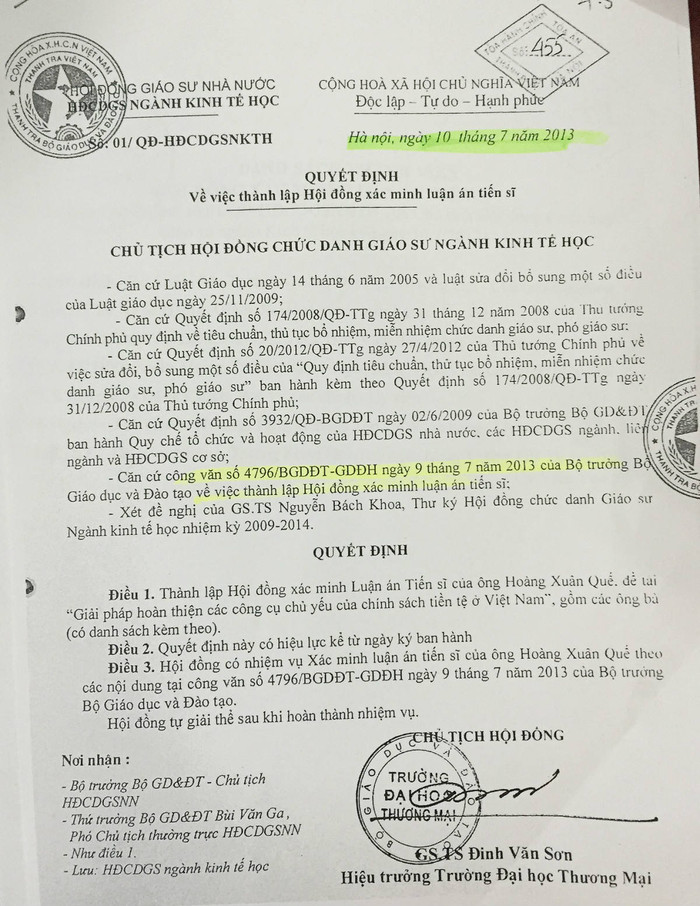Luật sư Trần Hồng Phúc khẳng định, sử dụng con dấu của Đại học Thương mại đóng lên văn bản của Hội đồng chức danh Giáo sư ngành Kinh tế là vi phạm pháp luật. ảnh: NQ.