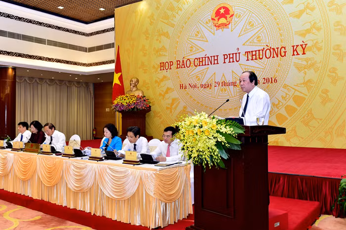 Bộ trưởng Mai Tiến Dũng cho biết, Thủ tướng yêu cầu làm rõ trách nhiệm trong việc chậm giải ngân vốn nhà nước, vốn trái phiếu Chính phủ. ảnh: vgp.