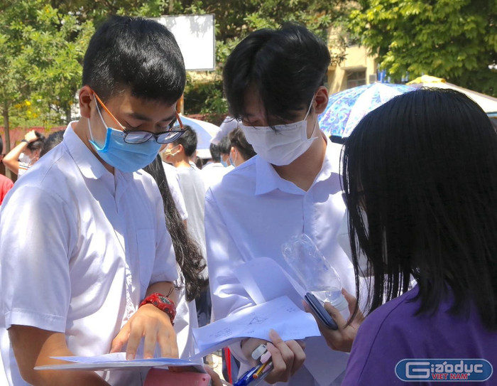 Việc tính điểm hệ số 2 đối với môn Văn và Toán không còn phù hợp (Ảnh minh họa: Hoài Ân)