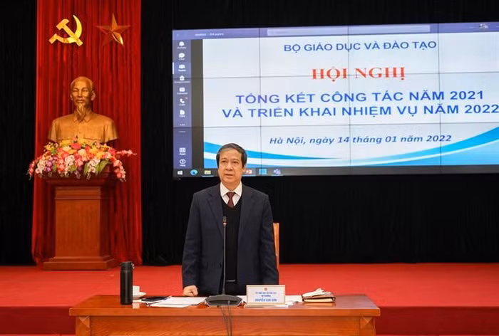 Bộ trưởng Nguyễn Kim Sơn tại Hội nghị Tổng kết công tác năm 2021 và triển khai nhiệm vụ năm 2022 (Ảnh: Bộ Giáo dục và Đào tạo)