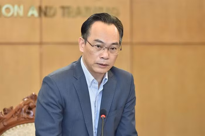 Thứ trưởng Hoàng Minh Sơn phát biểu tại phiên họp