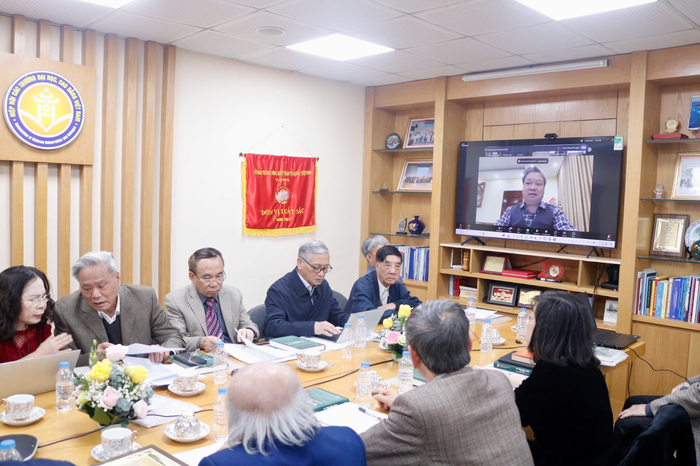 Hội nghị tổ chức bằng hình thức trực tiếp kết hợp với trực tuyến. (Ảnh: Doãn Nhàn)